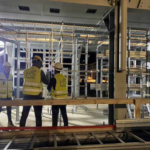 הקמת תשתיות חשמל